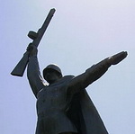 Памятник погибшим войнам